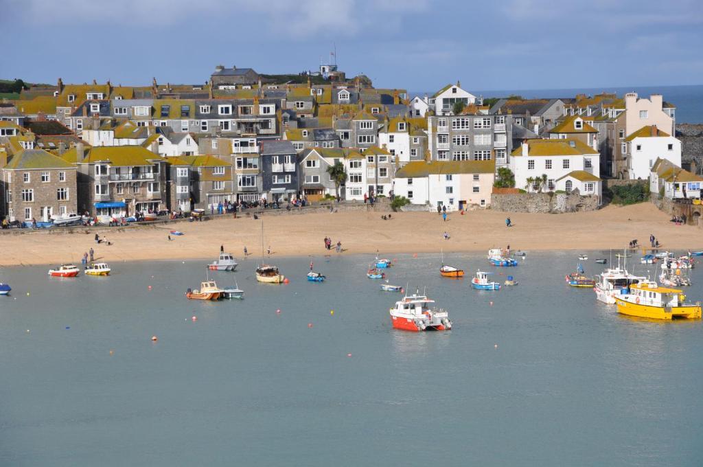 Trevose Harbour House Hotel St Ives  Exterior photo